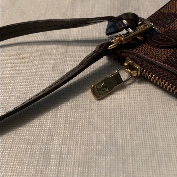 Louis Vuitton Damier Ebene clutch - Picture 2 of 6